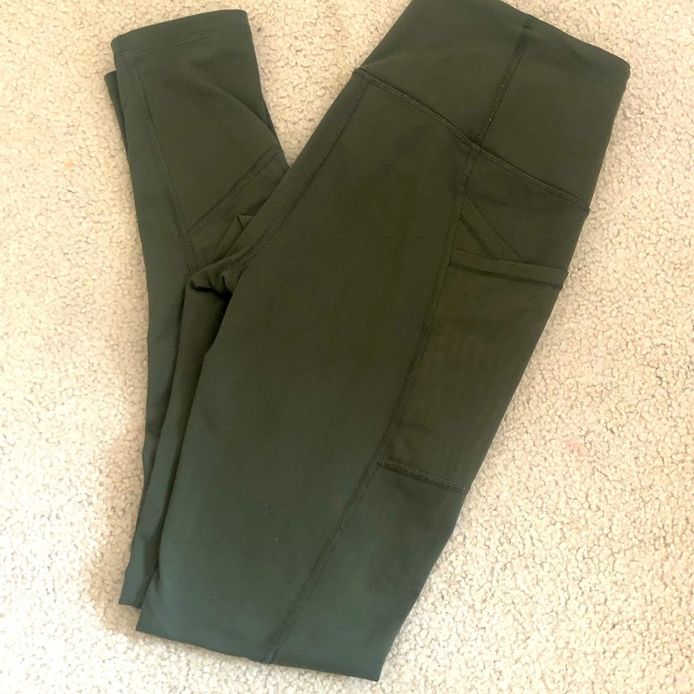 Victoria Secret High Rise Essential Pocket Leggings